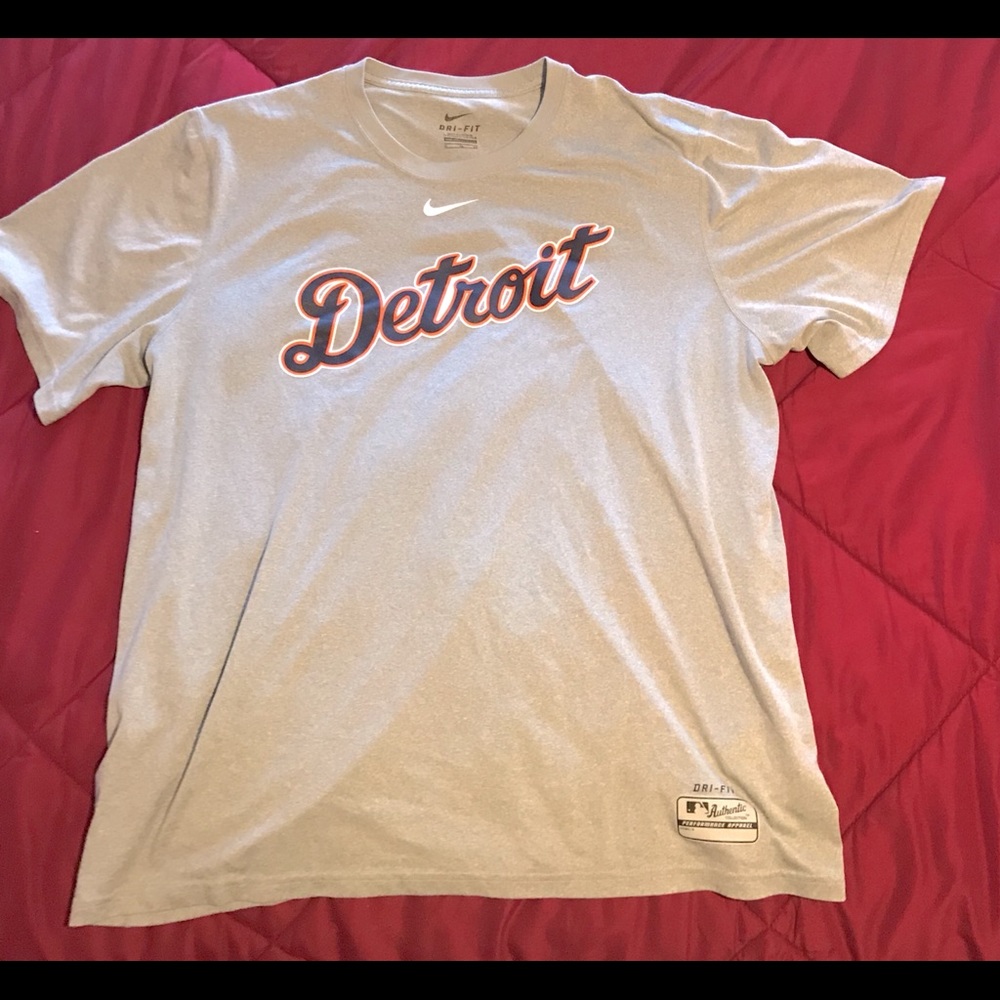 Detroit Tigers Dri-Fit Shirt - XL